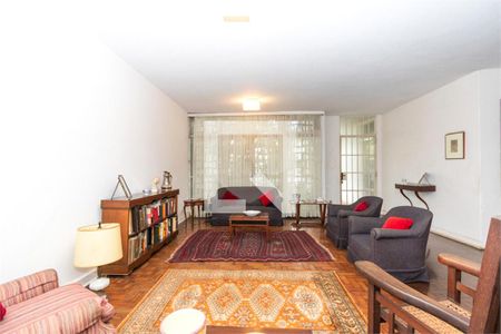 Casa à venda com 5 quartos, 350m² em Jardim Paulistano, São Paulo