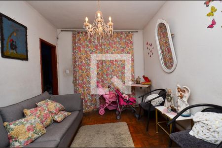 Sala de casa à venda com 5 quartos, 400m² em Ipiranga, Belo Horizonte