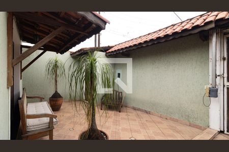 Quintal de casa à venda com 4 quartos, 350m² em Ponte Rasa, São Paulo