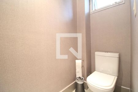 Lavabo de casa de condomínio à venda com 3 quartos, 270m² em Vila Sofia, São Paulo