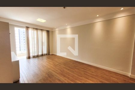 Sala de apartamento à venda com 3 quartos, 105m² em Vila Itapura, Campinas