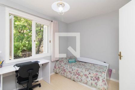 Quarto 2 de casa de condomínio à venda com 3 quartos, 140m² em Teresópolis, Porto Alegre