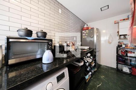Sala/Cozinha de apartamento à venda com 2 quartos, 48m² em Vila Guilhermina, São Paulo