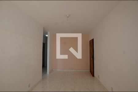 Sala de apartamento para alugar com 2 quartos, 50m² em Vila Valqueire, Rio de Janeiro