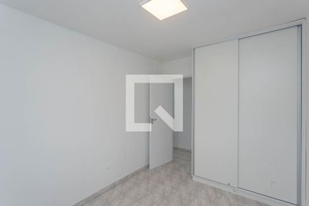 Quarto 2 de apartamento para alugar com 2 quartos, 54m² em Vila Vera, São Paulo