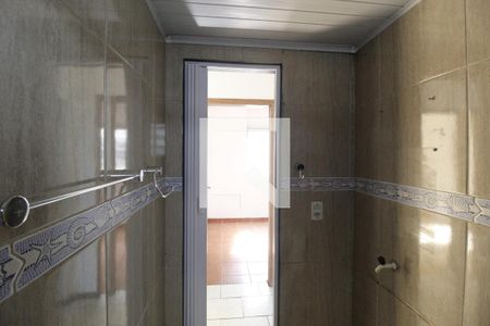 Banheiro de apartamento à venda com 2 quartos, 40m² em Santa Rosa de Lima, Porto Alegre
