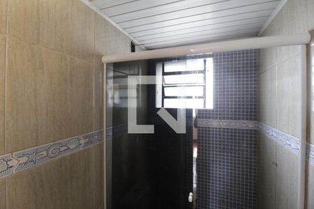 Banheiro de apartamento à venda com 2 quartos, 40m² em Santa Rosa de Lima, Porto Alegre