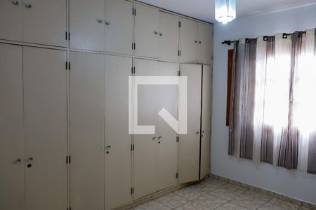 Quarto 1 de casa para alugar com 3 quartos, 130m² em Jardim Ype, Osasco