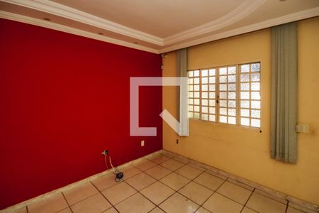 Sala de casa à venda com 3 quartos, 282m² em Santa Monica, Belo Horizonte