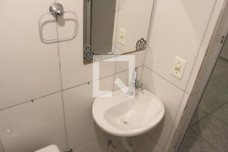 Banheiro Social de casa para alugar com 1 quarto, 40m² em Santa Maria, São Caetano do Sul