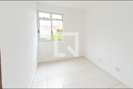 Quarto 1 de apartamento para alugar com 2 quartos, 60m² em João Pinheiro, Belo Horizonte