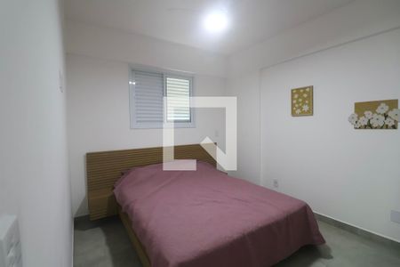 Quarto de apartamento para alugar com 2 quartos, 64m² em Vila Alzira, Guarujá