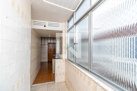 Apartamento à venda com 83m², 3 quartos e 1 vagaÁrea de Serviço