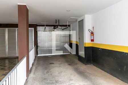 Apartamento à venda com 83m², 3 quartos e 1 vagaÁrea comum - Portão da garagem