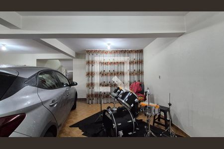 Garagem de casa à venda com 4 quartos, 240m² em Vila Humaita, Santo André
