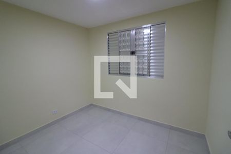 Quarto  de casa para alugar com 3 quartos, 170m² em Metalúrgicos, Osasco