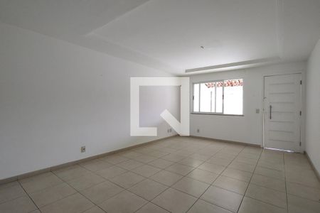 Sala de casa de condomínio à venda com 2 quartos, 95m² em Taquara, Rio de Janeiro