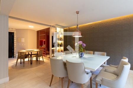 Sala de apartamento à venda com 3 quartos, 180m² em Cidade São Francisco, São Paulo