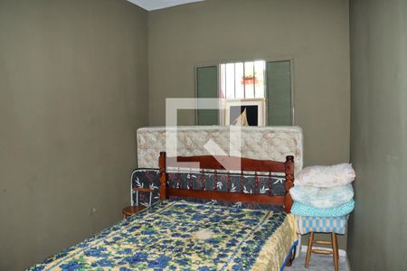 Quarto de casa para alugar com 2 quartos, 55m² em Jardim Santo Eduardo, Embu das Artes
