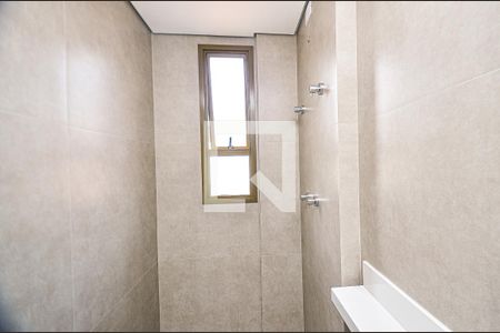 Banheiro Suite 1 de apartamento à venda com 2 quartos, 68m² em Carmo, Belo Horizonte