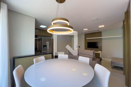 Sala de apartamento à venda com 2 quartos, 67m² em Vila Mariana, São Paulo