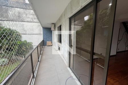 Varanda de apartamento para alugar com 3 quartos, 240m² em Jardim Guanabara, Rio de Janeiro