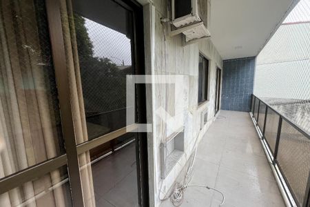 Varanda de apartamento para alugar com 3 quartos, 240m² em Jardim Guanabara, Rio de Janeiro