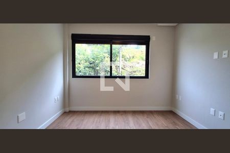 Suíte 1 de casa para alugar com 3 quartos, 210m² em João Paulo, Florianópolis