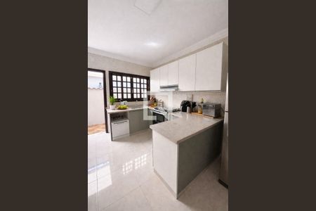 Casa à venda com 4 quartos, 360m² em City Bussocaba, Osasco