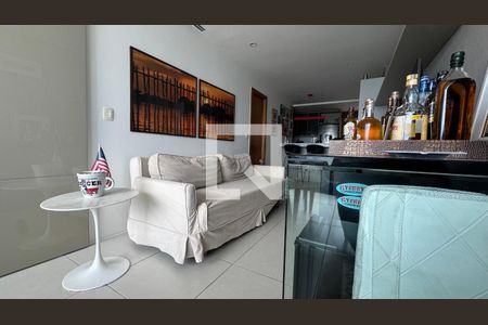 Sala de apartamento para alugar com 2 quartos, 60m² em Barra, Salvador