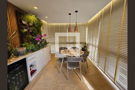 Apartamento à venda com 4 quartos, 215m² em Funcionários, Belo Horizonte