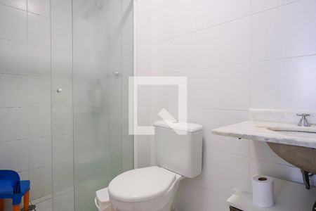 Banheiro da suíte de apartamento para alugar com 2 quartos, 63m² em Jardim São Caetano, São Caetano do Sul