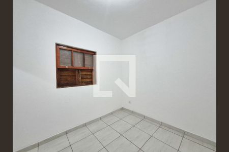 Suíte de casa à venda com 4 quartos, 126m² em Vila Carmosina, São Paulo