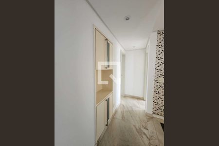 Corredor de apartamento para alugar com 3 quartos, 120m² em Centro, Belo Horizonte
