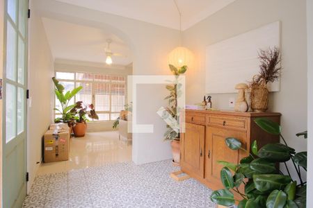 Hall de entrada de casa para alugar com 3 quartos, 220m² em Jardim Jaú (zona Leste), São Paulo