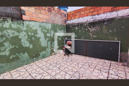 Quintal 2 de casa para alugar com 3 quartos, 147m² em Parque Residencial Casa Branca, Suzano