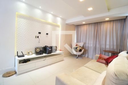 Sala de apartamento para alugar com 3 quartos, 96m² em Santa Mônica, Uberlândia