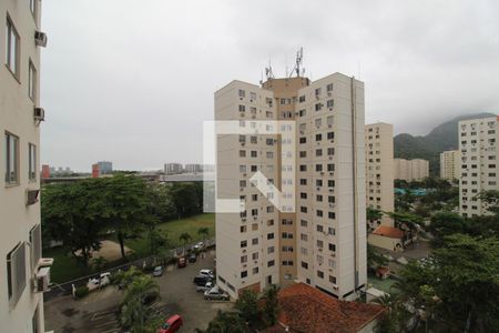 Área de serviço - Vista de apartamento para alugar com 2 quartos, 57m² em Jacarepaguá, Rio de Janeiro
