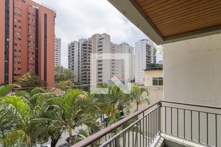Varanda de apartamento à venda com 3 quartos, 132m² em Moema, São Paulo