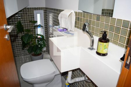 Lavabo de casa à venda com 3 quartos, 185m² em Cidade Mãe do Céu, São Paulo