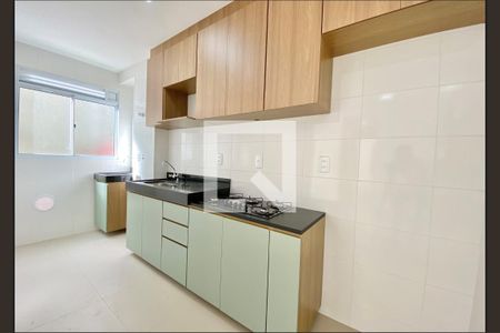 Sala/Cozinha de apartamento para alugar com 2 quartos, 44m² em Cidade Industrial de Curitiba, Curitiba