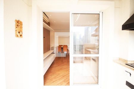 Sacada da Sala de apartamento à venda com 2 quartos, 73m² em Pinheiros, São Paulo