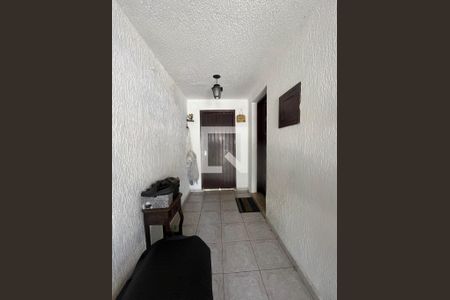Corredor de casa à venda com 2 quartos, 108m² em Jardim do Colegio (Zona Norte), São Paulo