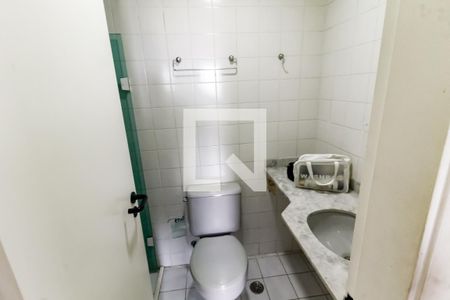 Banheiro Corredor de apartamento para alugar com 2 quartos, 62m² em Super Quadra Morumbi, São Paulo