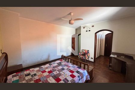 Suite de casa à venda com 4 quartos, 249m² em Jardim Monte Libano, Santo André