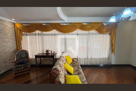 Sala  de casa à venda com 4 quartos, 249m² em Jardim Monte Libano, Santo André