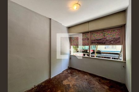 Quarto 1 de apartamento para alugar com 2 quartos, 50m² em Copacabana, Rio de Janeiro