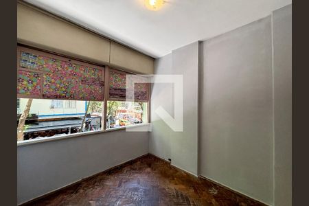 Quarto 1 de apartamento para alugar com 2 quartos, 50m² em Copacabana, Rio de Janeiro