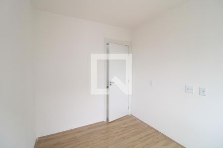 Quarto 1 de apartamento para alugar com 2 quartos, 38m² em Vila Isa, São Paulo