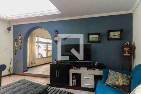 Sala de casa à venda com 3 quartos, 150m² em Jardim Rizzo, São Paulo